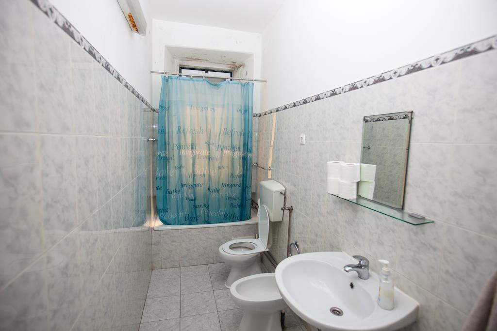 Hostal Tagus *